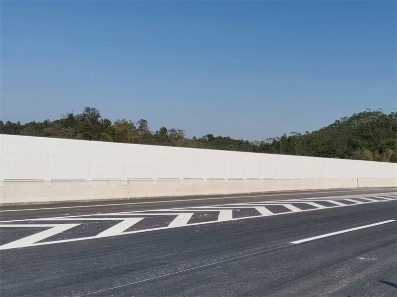 高速公路声屏障