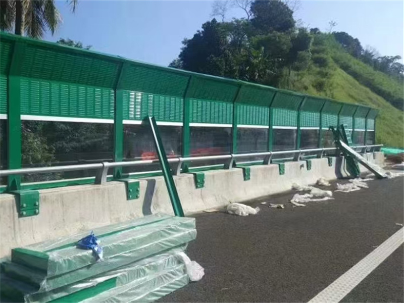 高速公路声屏障
